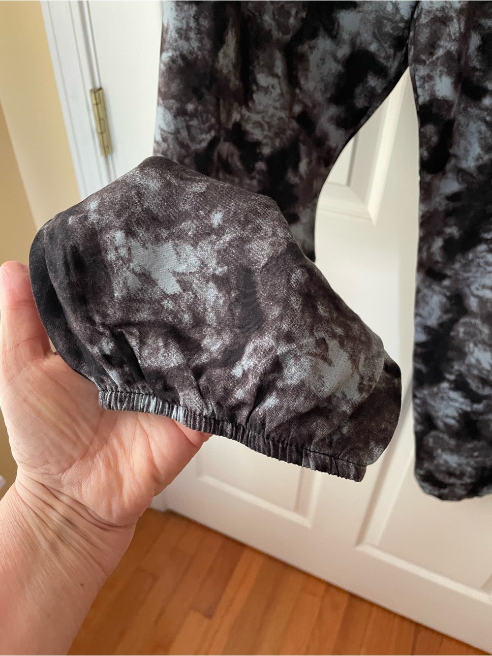 Lotus & Luna S/M Tie Dye Harem Pants Gray Black Rayon Boho Yoga - Picture 5 of 7